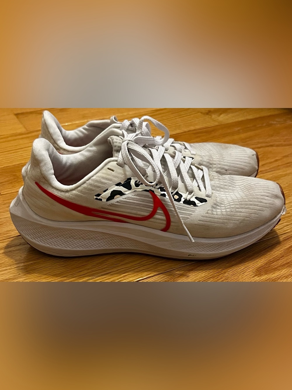 Nike Women's Air Zoom Pegasus 39 in White/Team Orange/Leopard